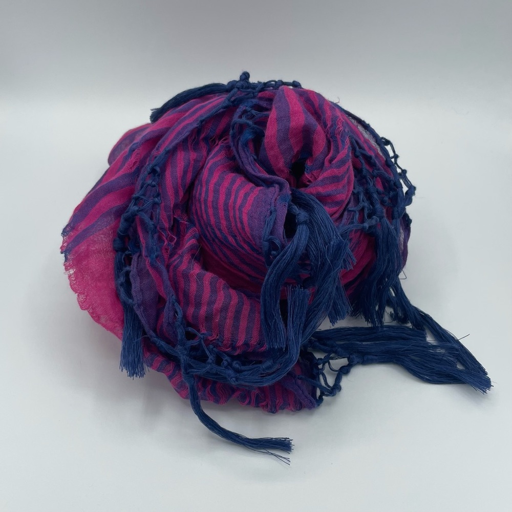 American Eagle Fuchsia and Indigo Circle Scarf with Tassels